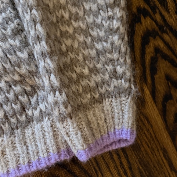 XiRENA Beige and Lavender Crew Neck Sweater - Picture 11 of 12